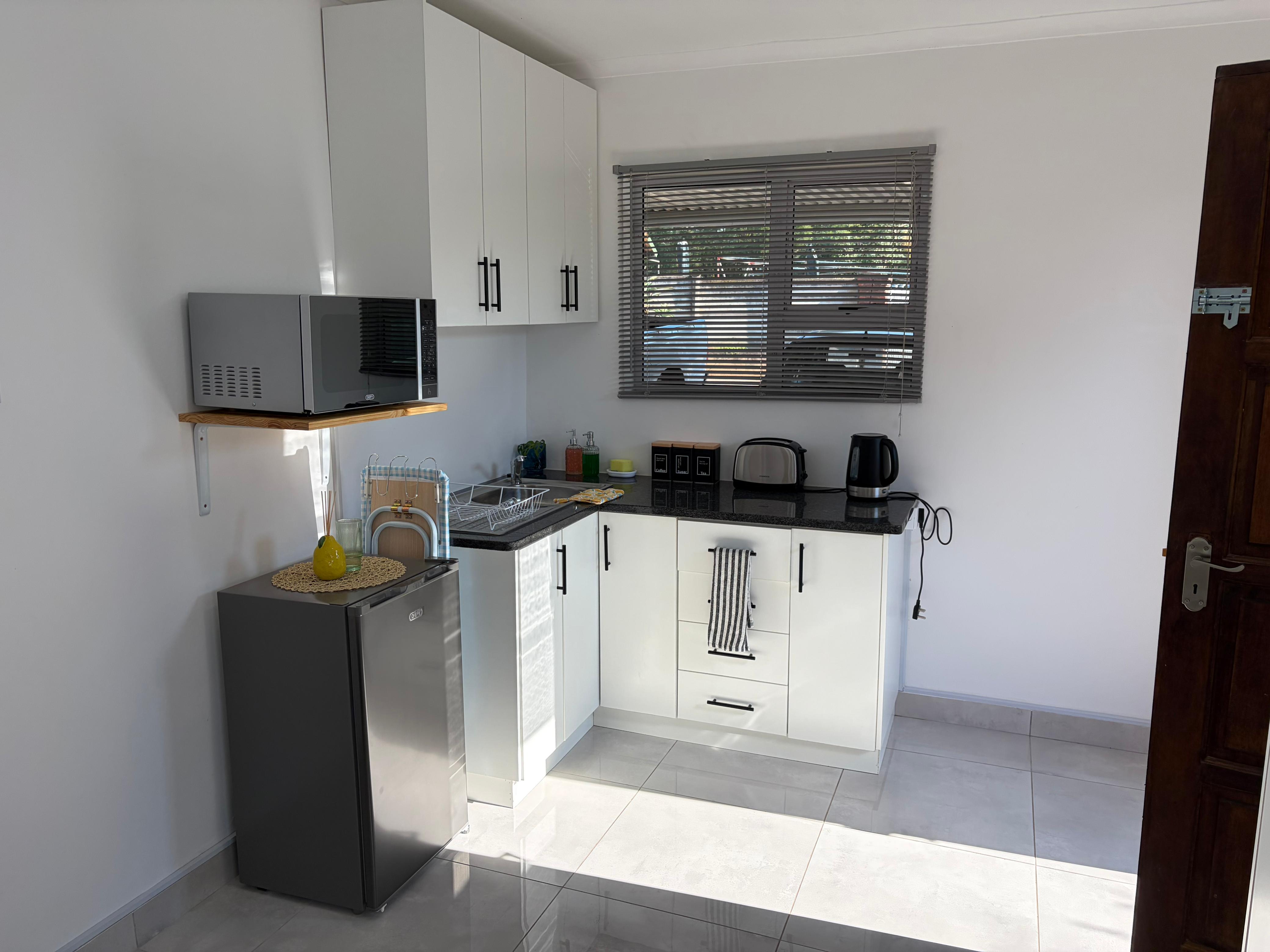 Spacious Cottage kitchen